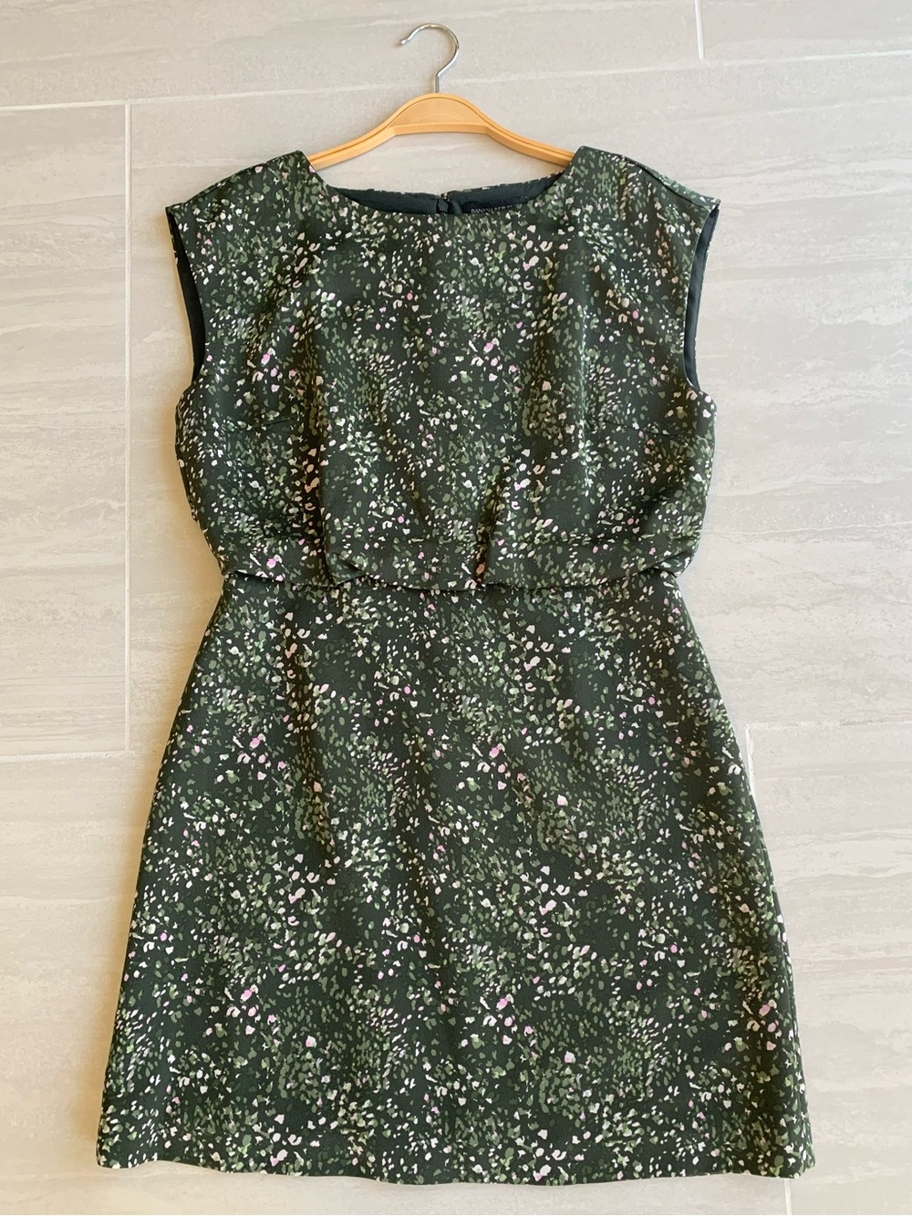 Banana Republic Sleeveless Mini Dress Size 6P